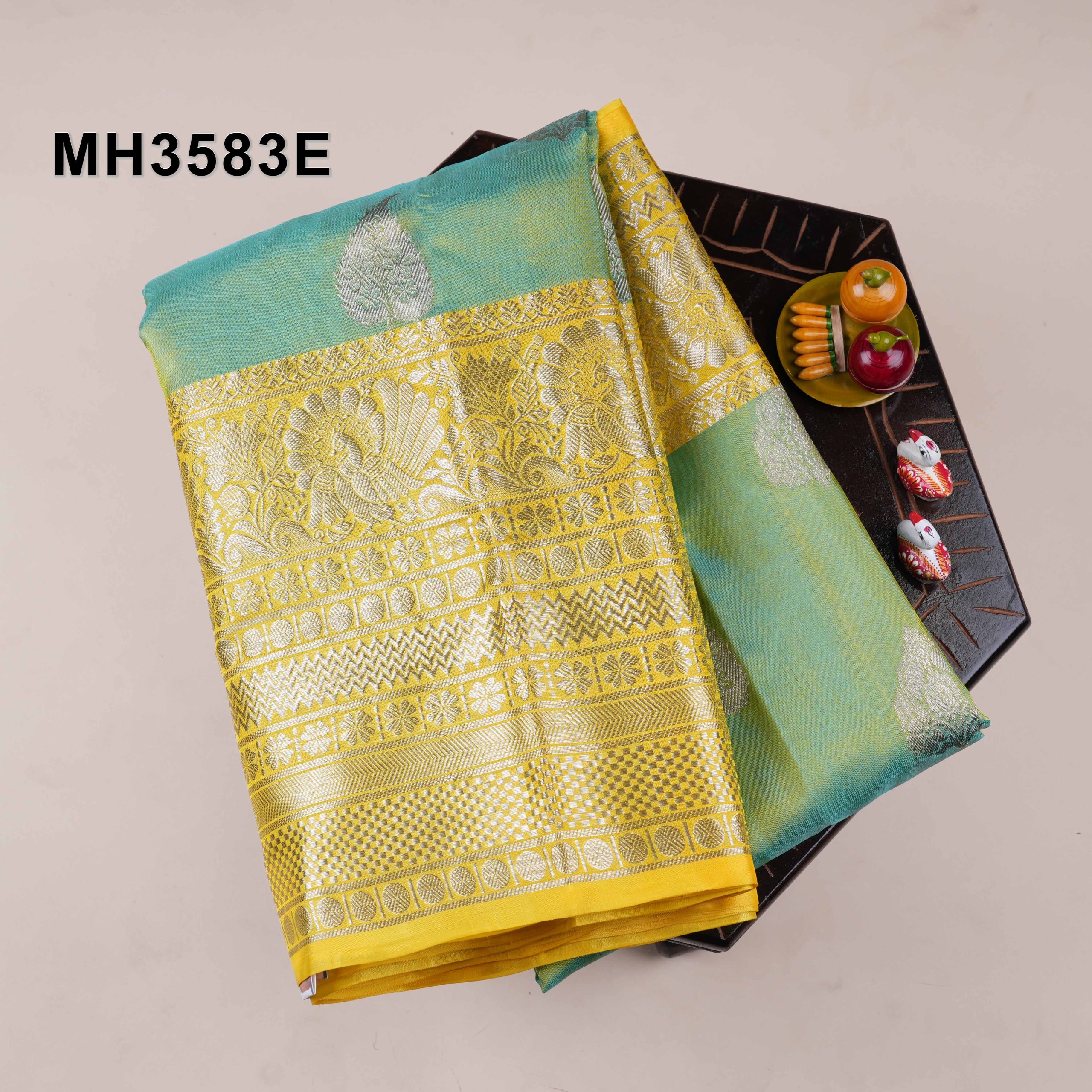 MH3583E(1).jpg PURE VENKATAGIRI PATTU - MH3583E - Image 1