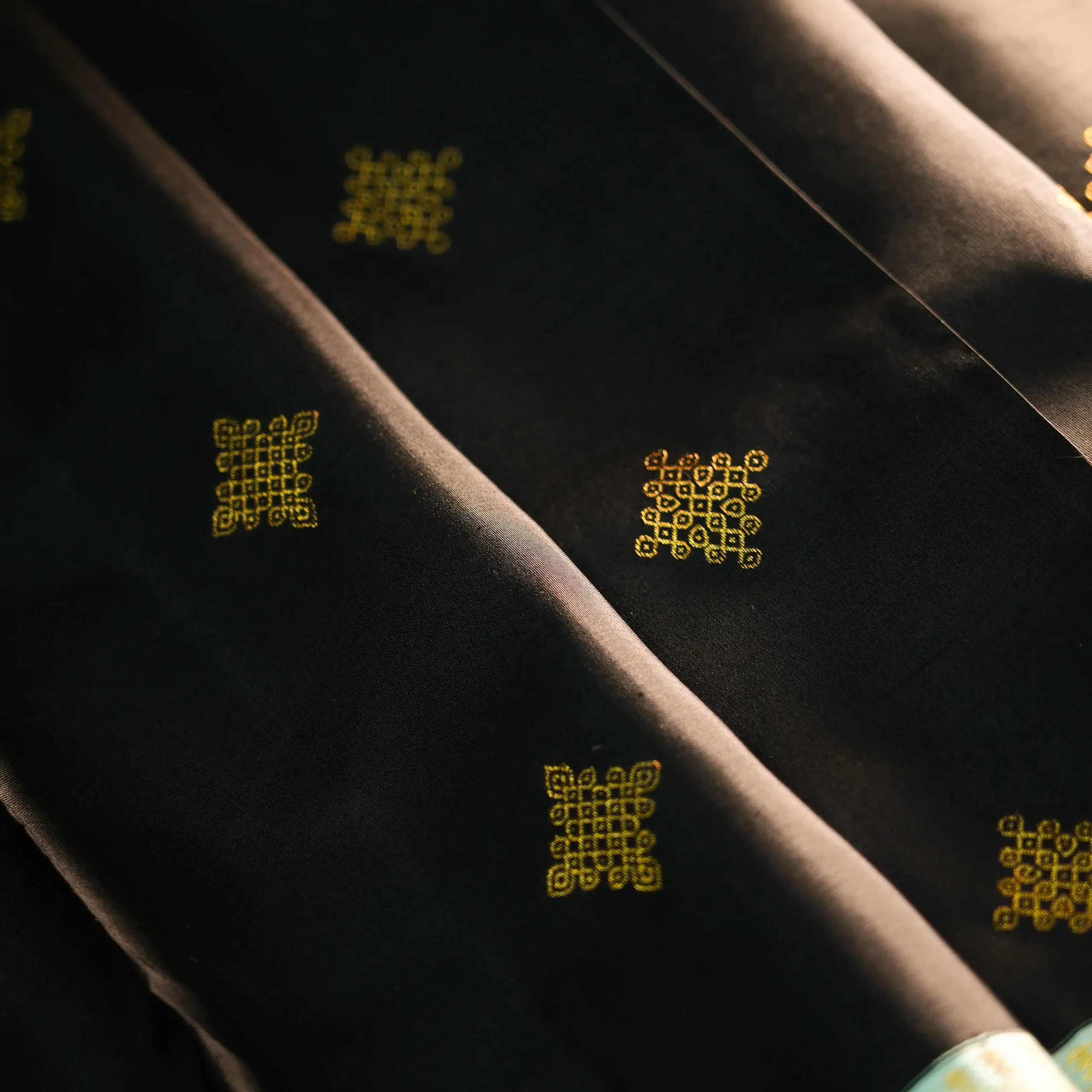 Golden Saree Weave