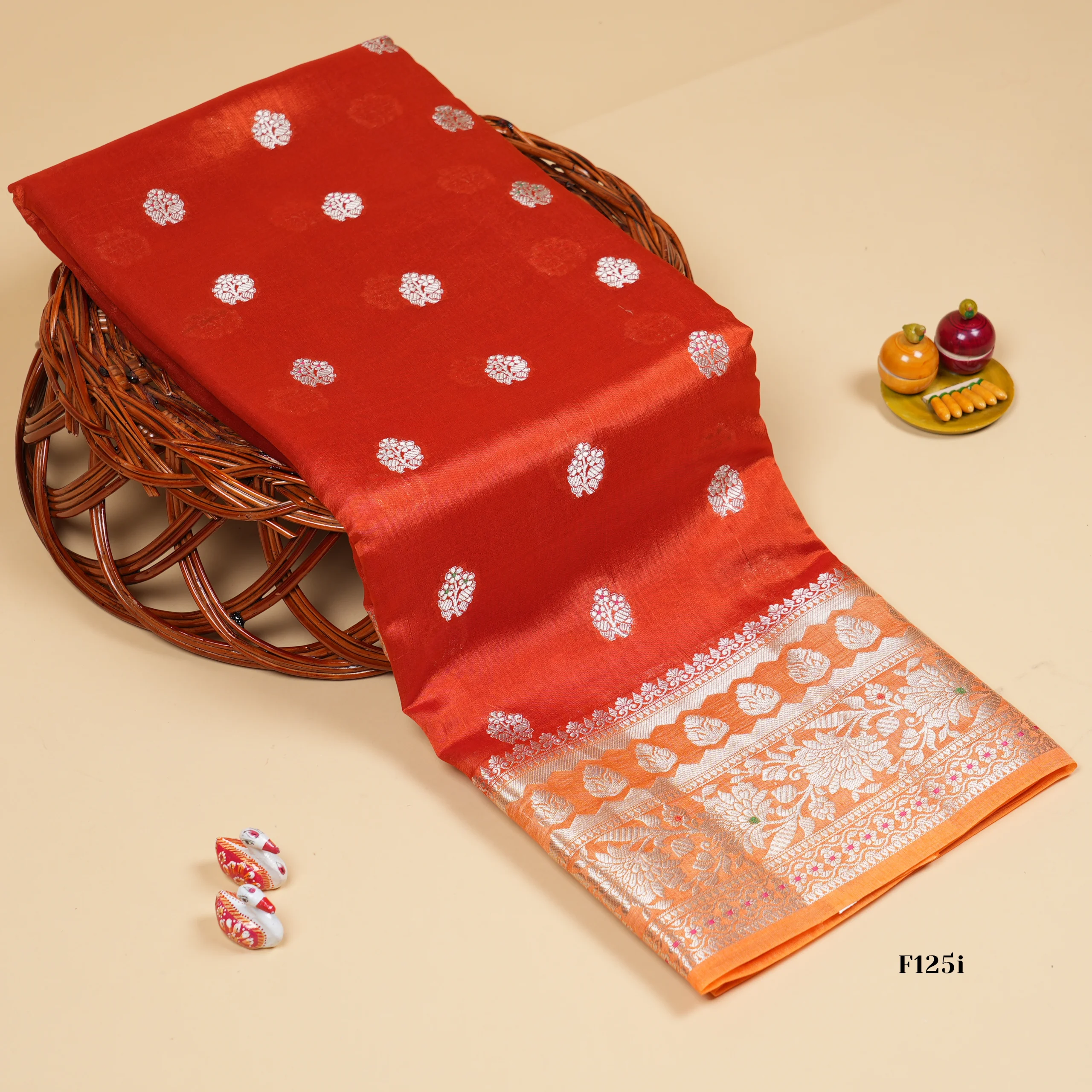 F125i Green Mango Sarees - Image 1