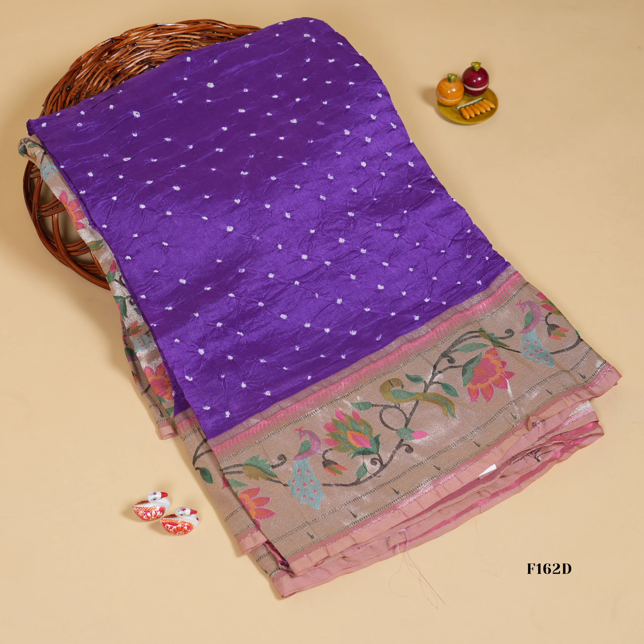 F162D Paithani Bandhej - Image 1