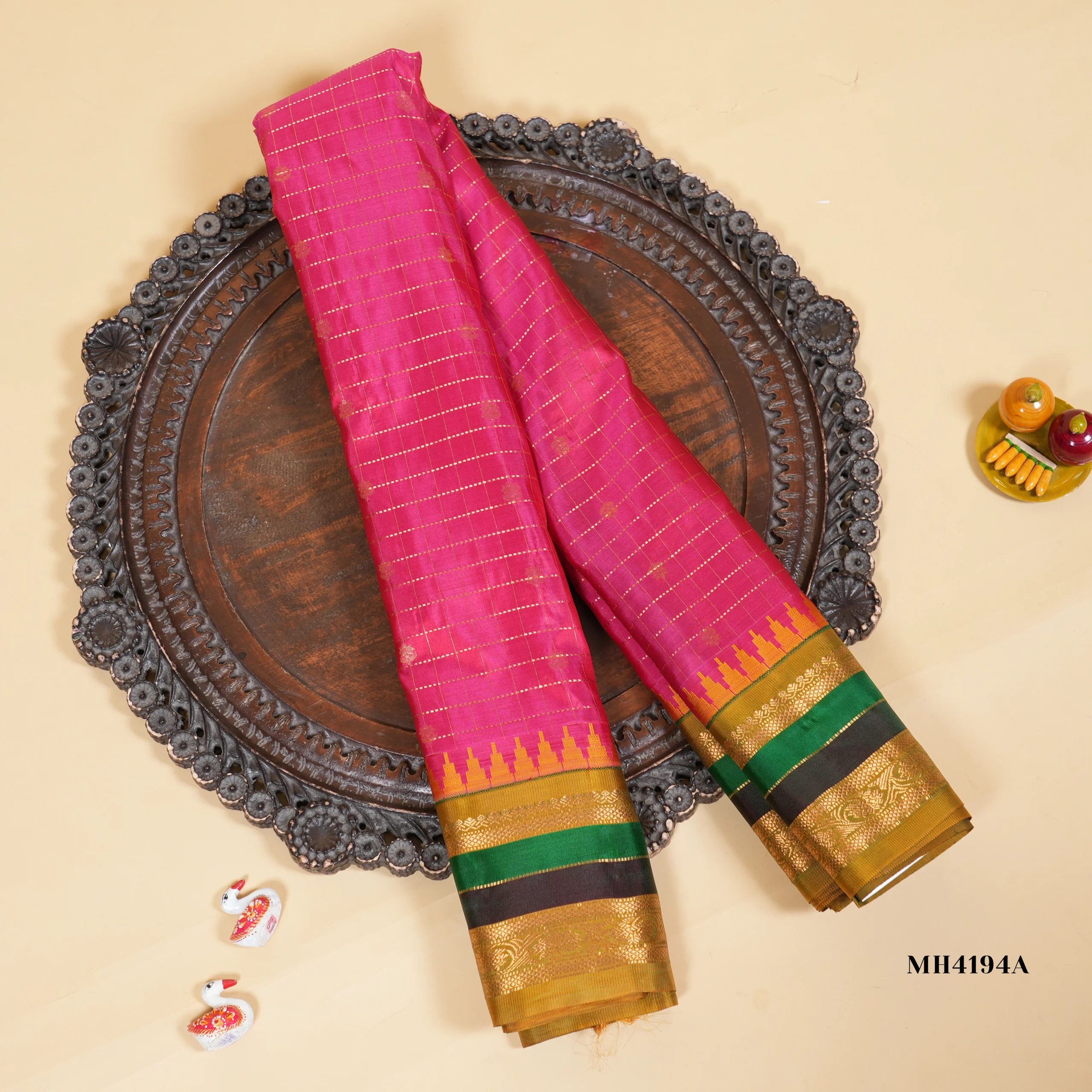 MH4194A(1) Pure Gadwal Pattu - Image 1
