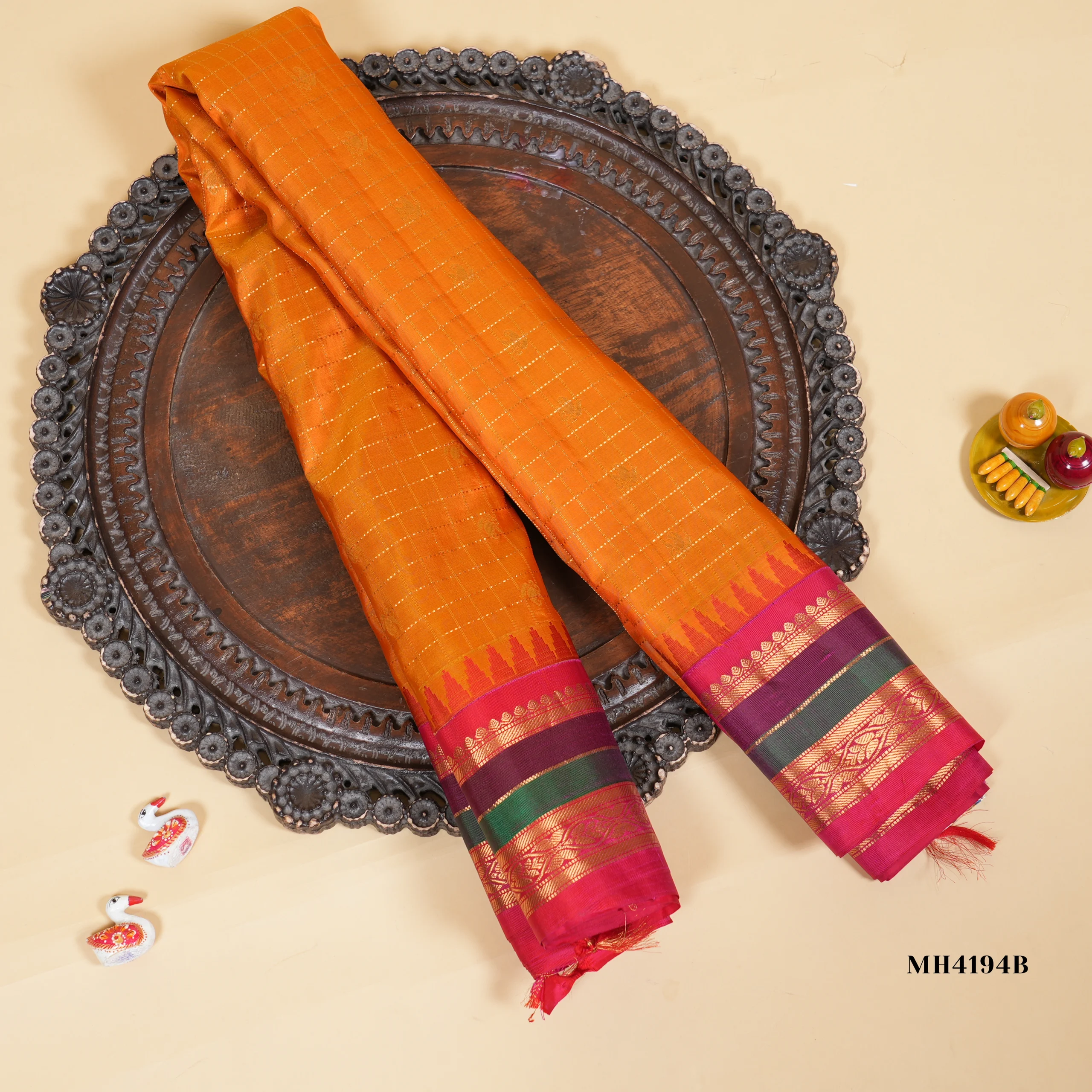 MH4194B(1) Pure Gadwal Pattu - Image 1